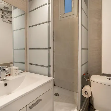 Charming Near Sacre-coeur شقة باريس