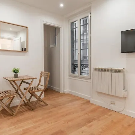 Апартаменты Charming Near Sacre-coeur